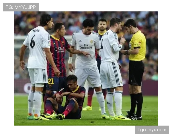 马尔蒂诺：从球场到教练席，引领现代足球战术革新的传奇之路